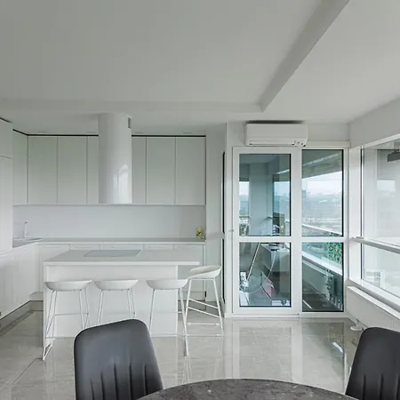 Vilniauspanorama Apartamento *